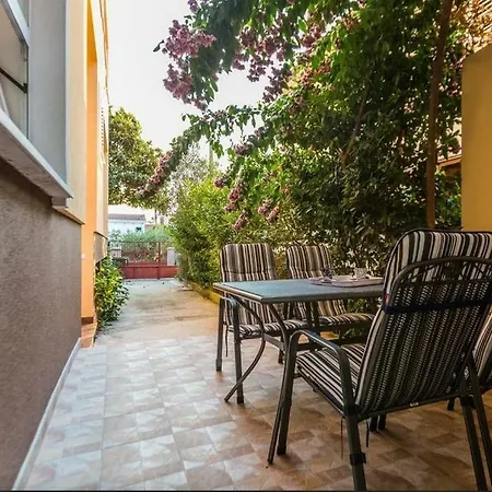 Dijana Apartament Zadar