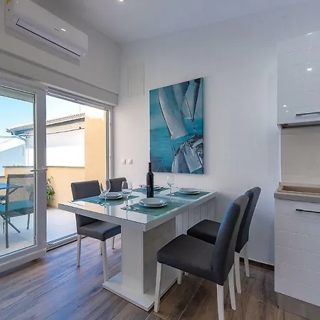Dijana Apartament *