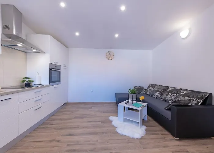 Dijana Apartman Zára