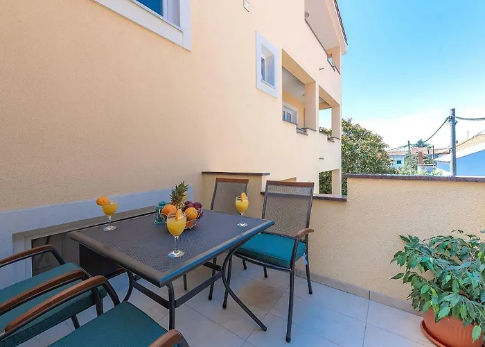 Dijana Apartamento *